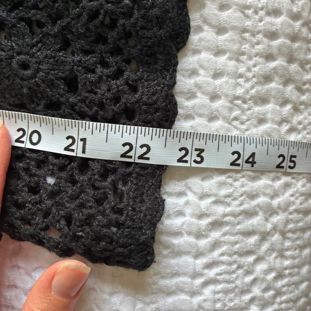 Vtg Laura Scott Crochet Cardigan Women L Black Floral Whimsigoth Dark‎ Cottage - Picture 15 of 16